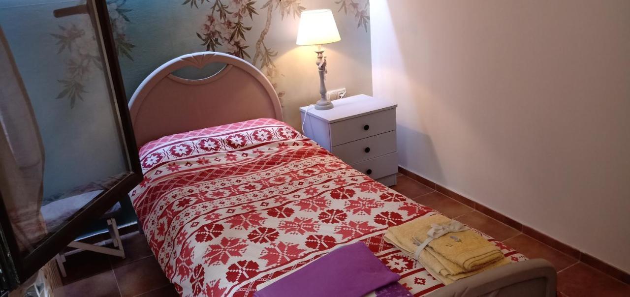 Вилла Emaus Castellar del Riu Экстерьер фото